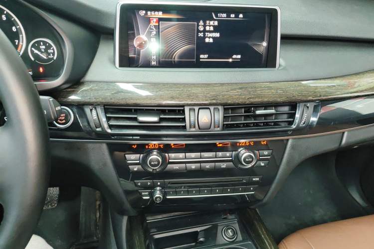 Used BMW X5 2014 xDrive35i Leading Model Audio And AC Panel