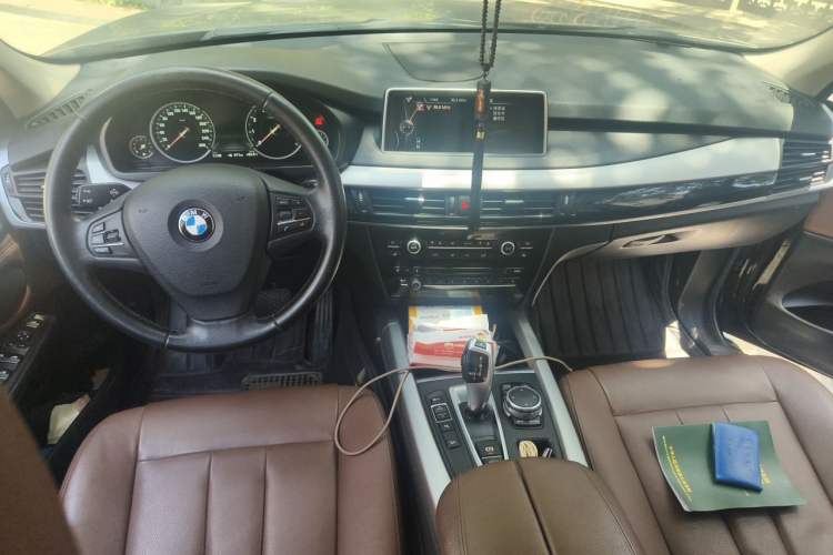 Used BMW X5 2014 xDrive35i Elegant Edition Center Console