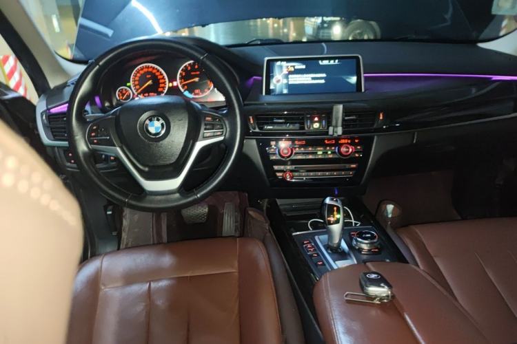 Used BMW X5 2014 xDrive35i Luxury Edition Center Console
