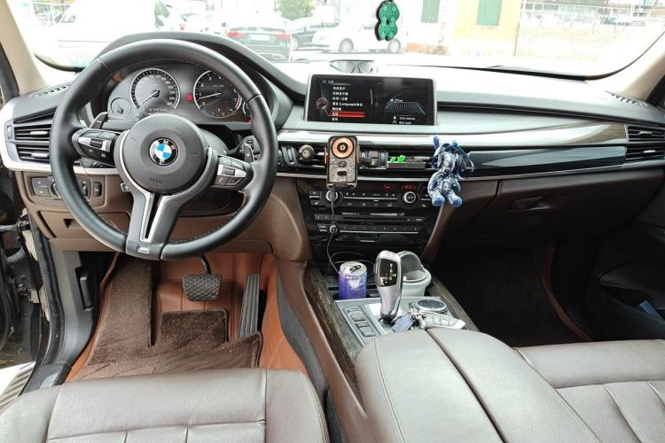 Used BMW X5 2014 xDrive35i Leading Model Center Console