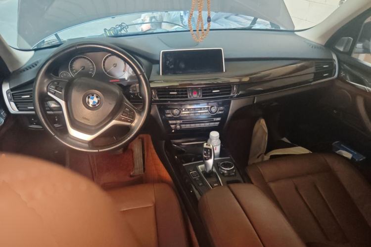 Used BMW X5 2014 xDrive35i Elegant Edition Center Console