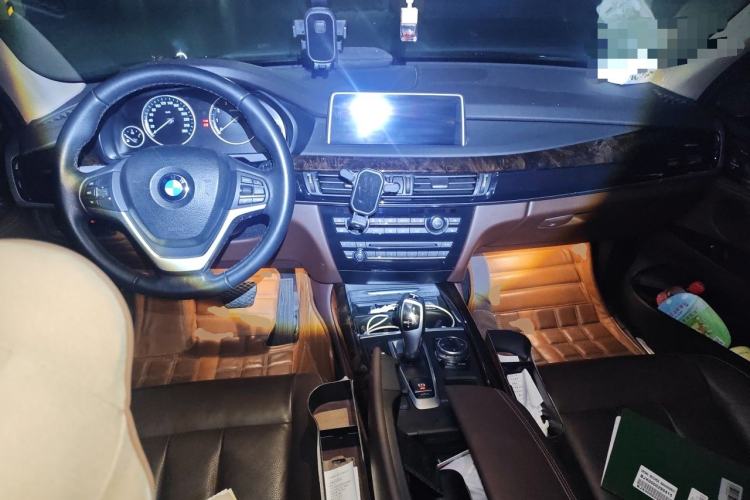 Used BMW X5 2014 xDrive35i Elegant Edition Center Console