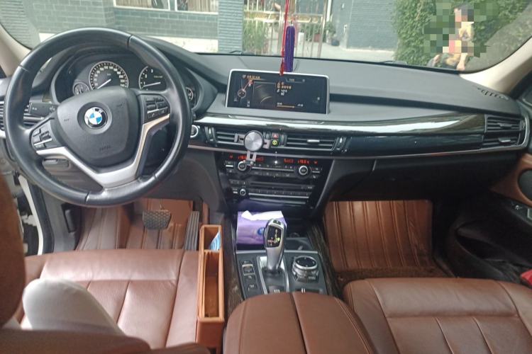 Used BMW X5 2014 xDrive35i Leading Model Center Console