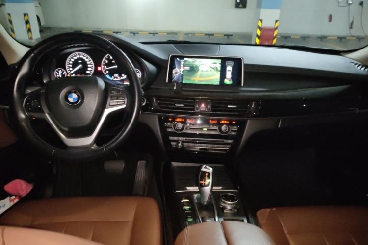 Used BMW X5 2014 xDrive35i Leading Model Center Console