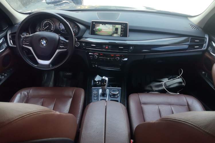 Used BMW X5 2014 xDrive35i Elegant Edition Center Console