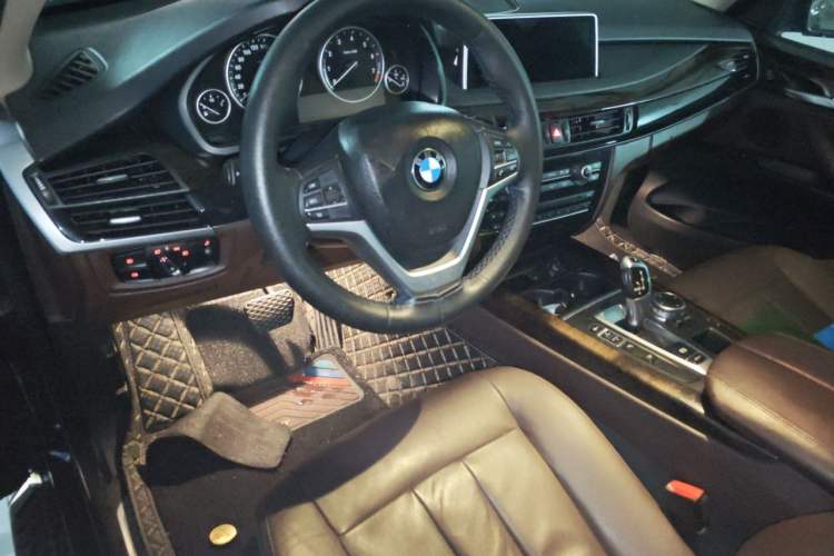 Used BMW X5 2014 xDrive35i Elegant Edition Center Console