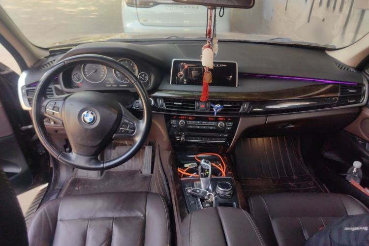 Used BMW X5 2014 xDrive35i Elegant Edition Center Console