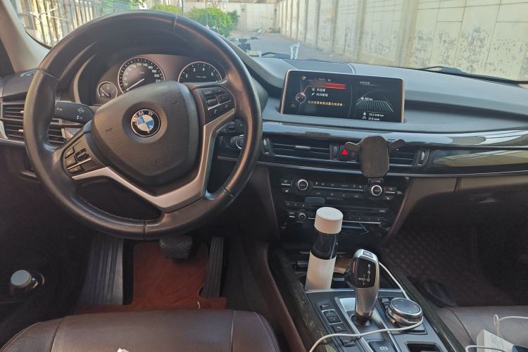 Used BMW X5 2014 xDrive35i Leading Model Center Console