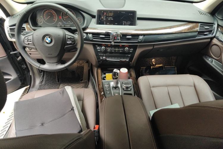Used BMW X5 2014 xDrive35i Elegant Edition Center Console