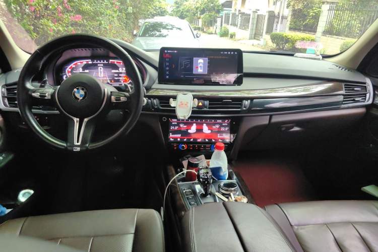 Used BMW X5 2014 xDrive35i Elegant Edition Center Console
