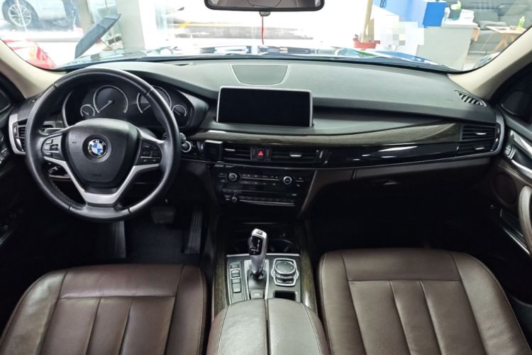 Used BMW X5 2014 xDrive35i Leading Model Center Console