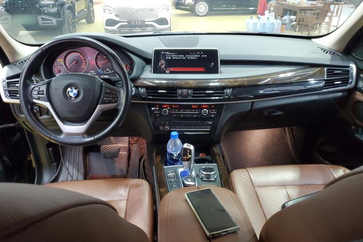 Used BMW X5 2014 xDrive35i Elegant Edition Center Console