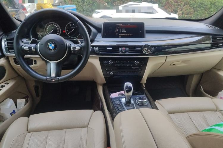 Used BMW X5 2014 xDrive50i M Sport Edition Center Console