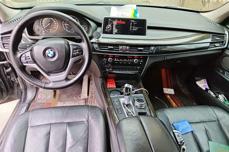Used BMW X5 2014 xDrive35i Elegant Edition Center Console