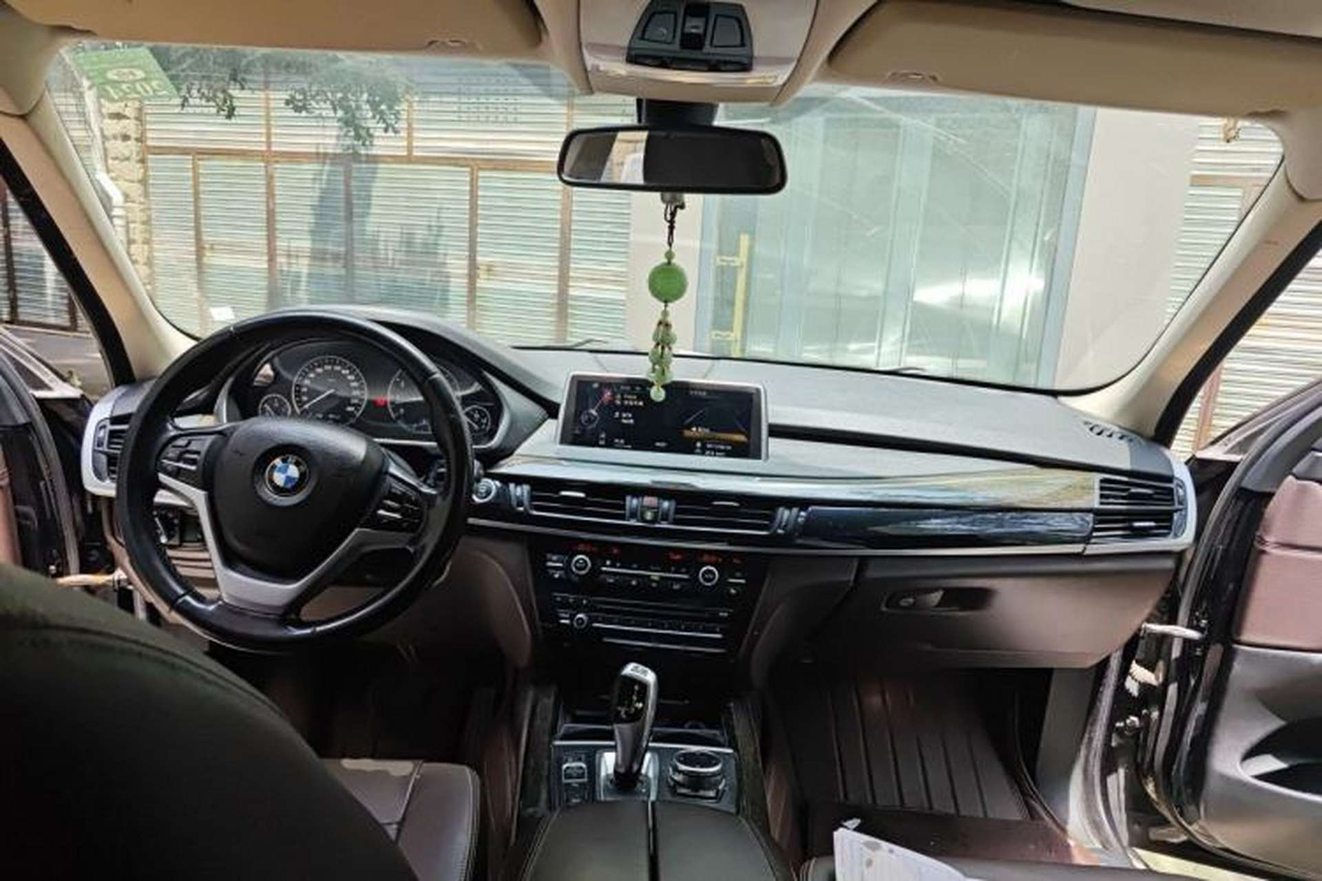 Used BMW X5 2014 xDrive35i Leading Model Center Console