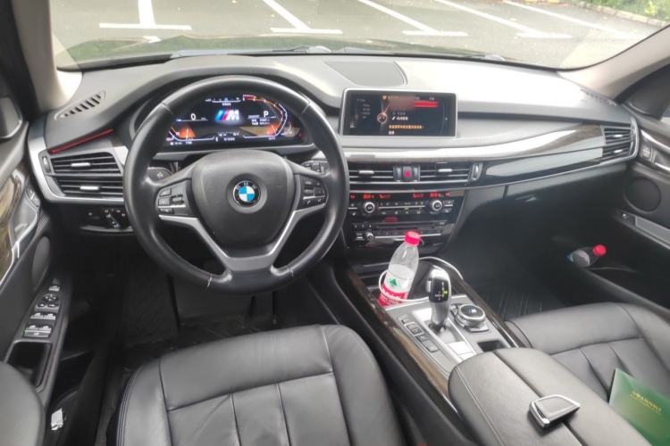 Used BMW X5 2014 xDrive35i Leading Model Center Console