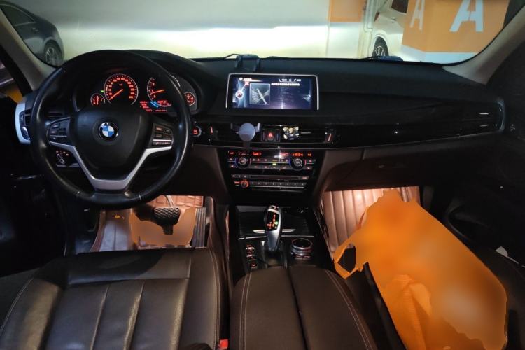 Used BMW X5 2014 xDrive35i Elegant Edition Center Console