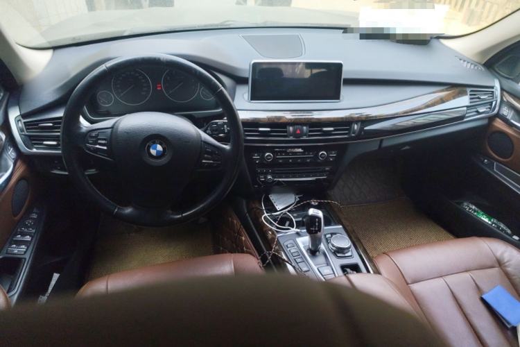 Used BMW X5 2014 xDrive35i Elegant Edition Center Console