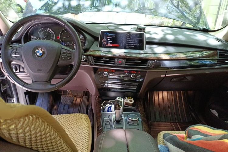 Used BMW X5 2014 xDrive35i Elegant Edition Center Console