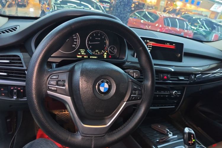 Used BMW X5 2014 xDrive35i Elegant Edition Center Console