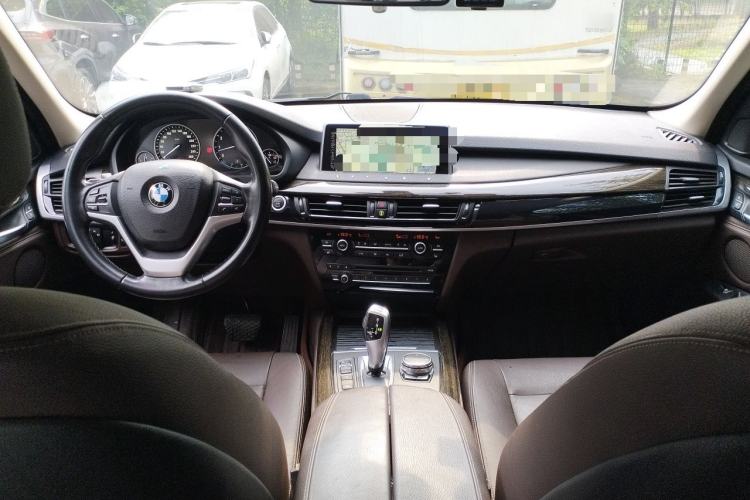 Used BMW X5 2014 xDrive35i Luxury Edition Center Console