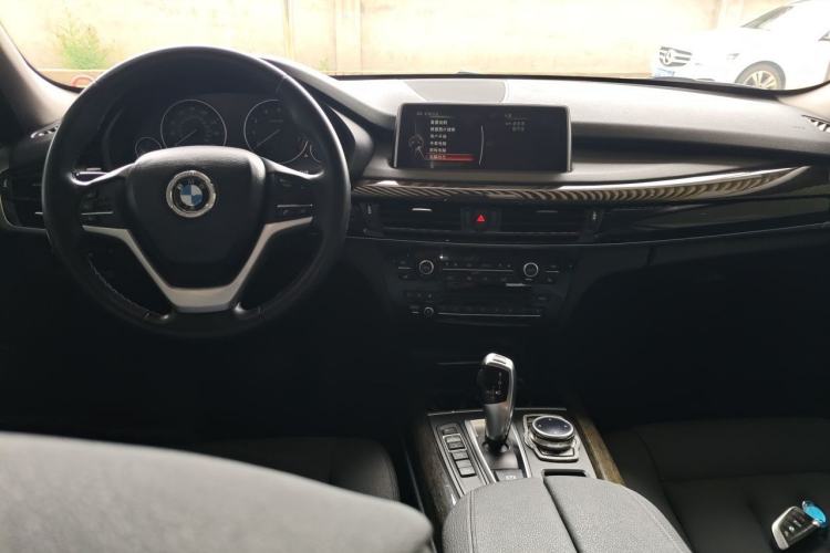Used BMW X5 2014 xDrive35i Elegant Edition Center Console