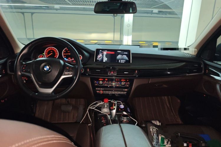 Used BMW X5 2014 xDrive35i Luxury Edition Center Console