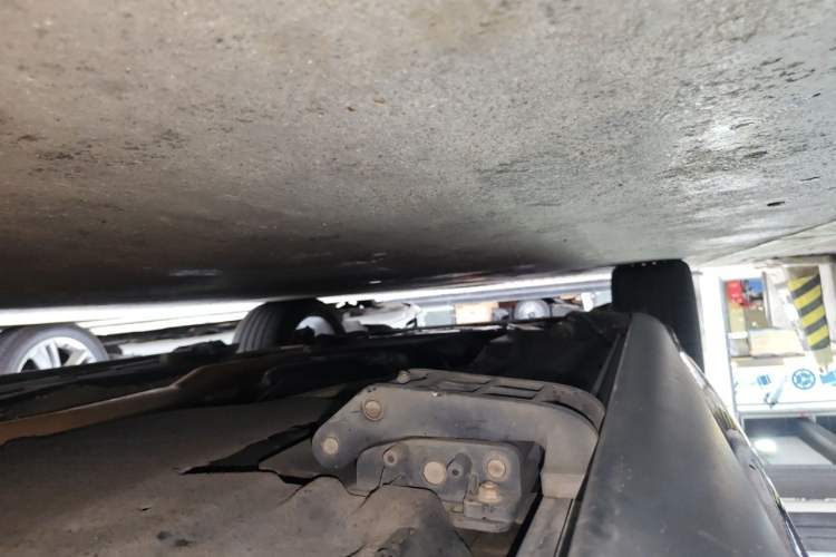 Used BMW X5  Chassis Rear Left