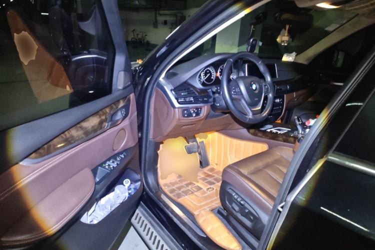 Used BMW X5 2014 xDrive35i Elegant Edition Driver Seat
