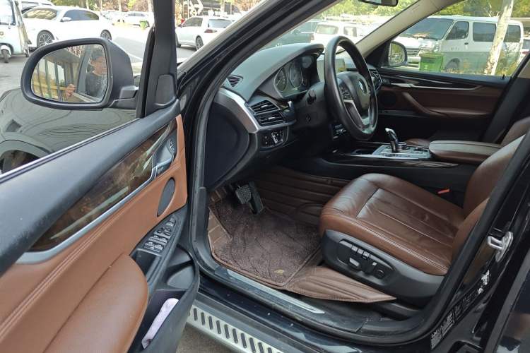 Used BMW X5 2014 xDrive35i Leading Model Driver Seat