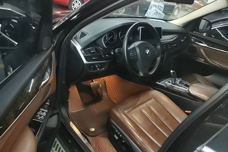 Used BMW X5 2014 xDrive35i Elegant Edition Driver Seat