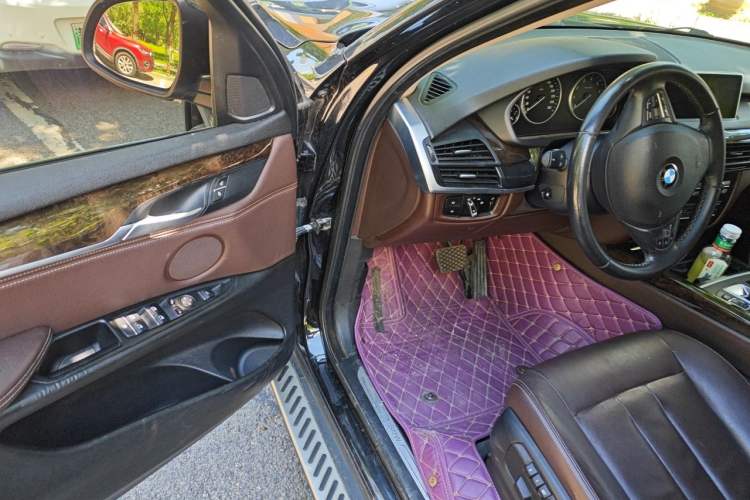 Used BMW X5 2014 xDrive35i Elegant Edition Driver Seat