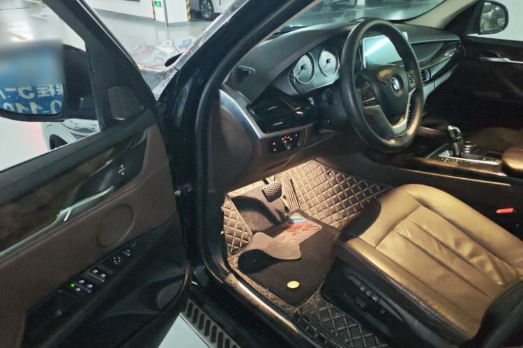 Used BMW X5 2014 xDrive35i Elegant Edition Driver Seat