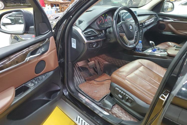 Used BMW X5 2014 xDrive35i Elegant Edition Driver Seat