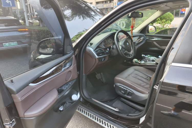 Used BMW X5 2014 xDrive35i Leading Model Driver Seat
