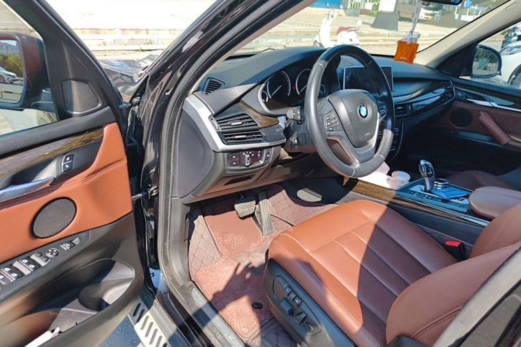Used BMW X5 2014 xDrive35i Elegant Edition Driver Seat