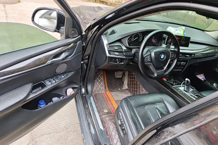 Used BMW X5 2014 xDrive35i Elegant Edition Driver Seat