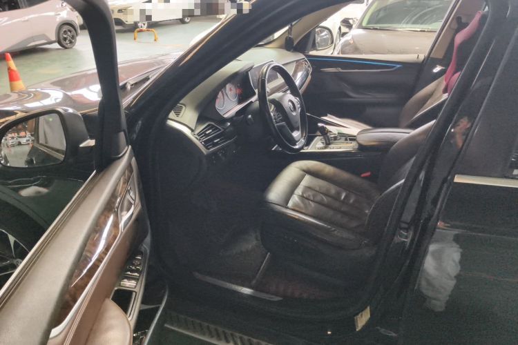 Used BMW X5 2014 xDrive35i Elegant Edition Driver Seat