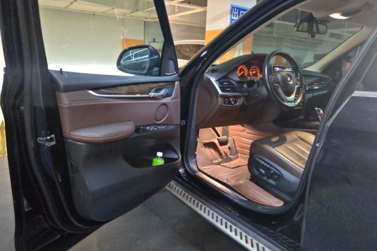 Used BMW X5 2014 xDrive35i Elegant Edition Driver Seat