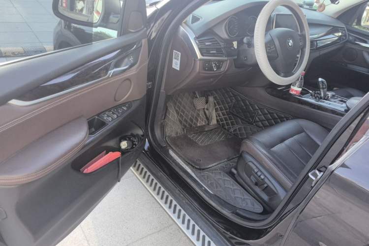 Used BMW X5 2014 xDrive35i Elegant Edition Driver Seat