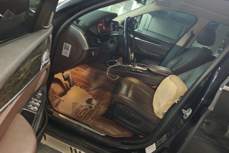 Used BMW X5 2014 xDrive35i Luxury Edition Driver Seat