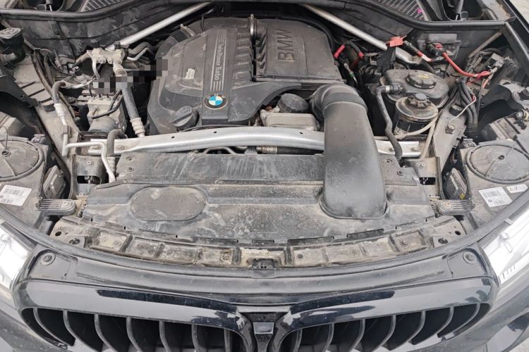 Used BMW X5 2014 xDrive35i Luxury Edition Engine Bay