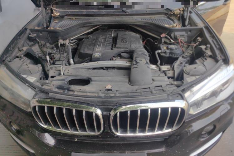 Used BMW X5 2014 xDrive35i Elegant Edition Engine Bay