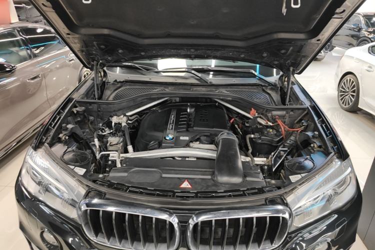 Used BMW X5 2014 xDrive35i Elegant Edition Engine Bay
