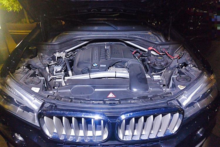 Used BMW X5 2014 xDrive35i Luxury Edition Engine Bay