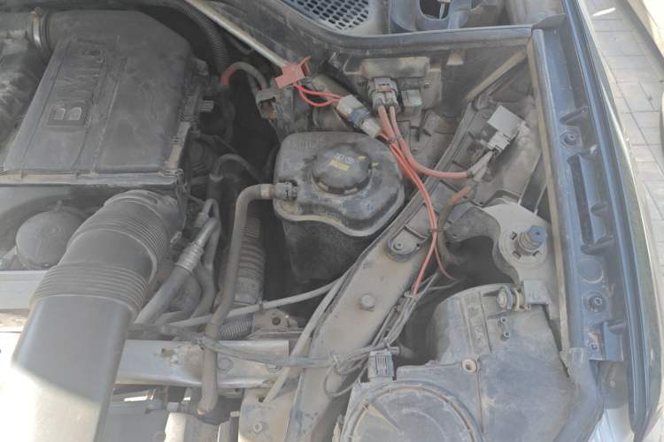 Used BMW X5 2014 xDrive35i Leading Model Engine Bay Left