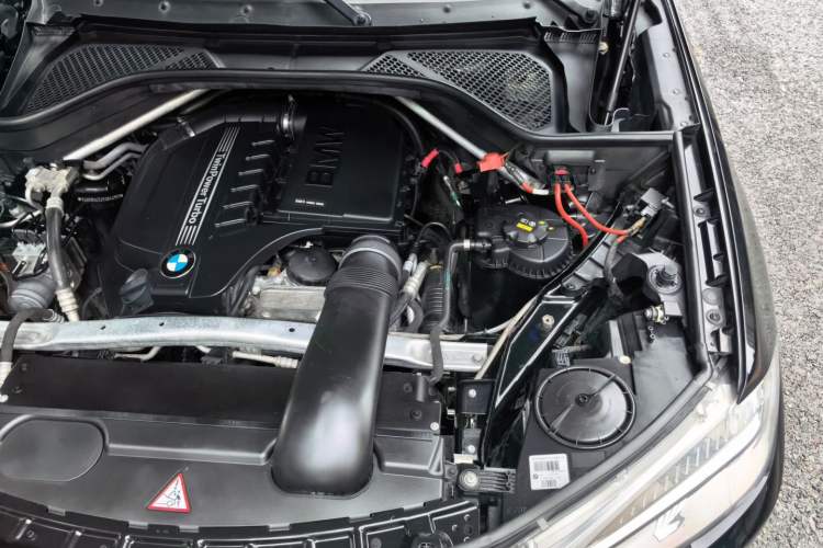 Used BMW X5  Engine Bay Left