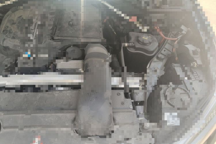 Used BMW X5 2014 xDrive35i Elegant Edition Engine Bay Left