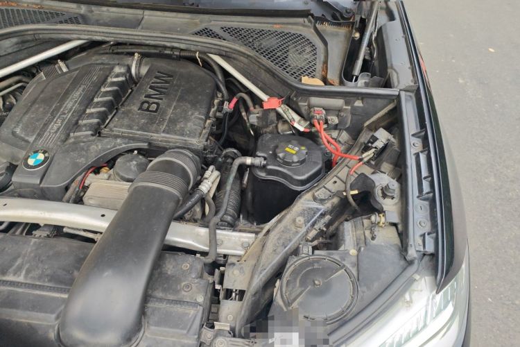Used BMW X5 2014 xDrive35i Elegant Edition Engine Bay Left