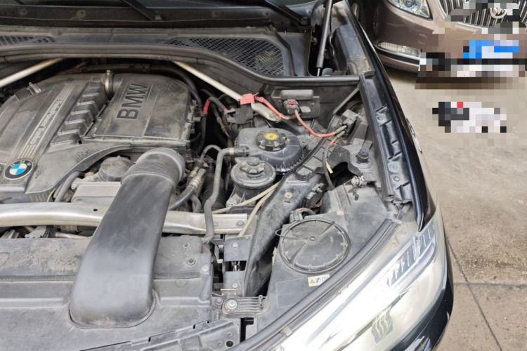 Used BMW X5 2014 xDrive35i Luxury Edition Engine Bay Left